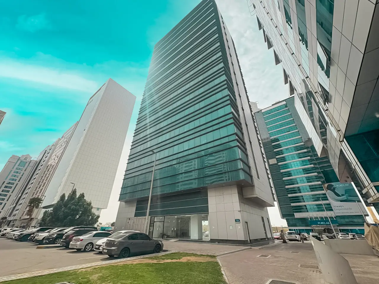 Buyutna Commercial Building